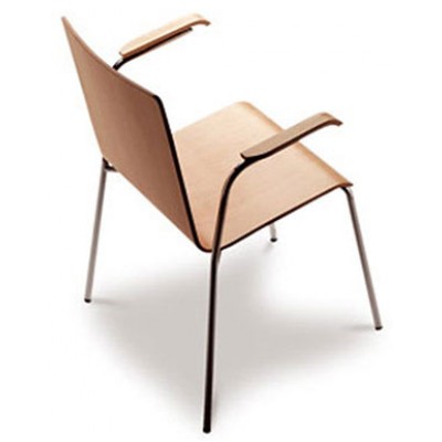 Sellex series Yago chair with arms